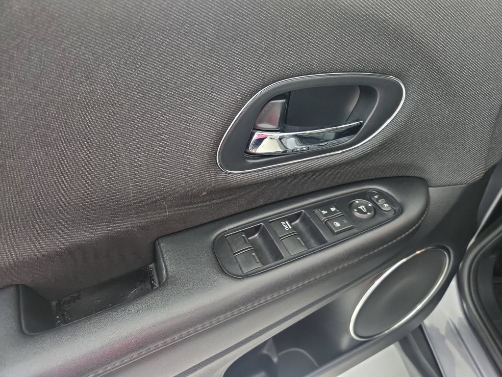 Used 2021 Honda HR-V EX image 23