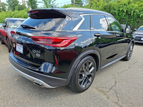 Used 2019 INFINITI QX50 Essential w/ Sensory Package AWD/4WD image 5
