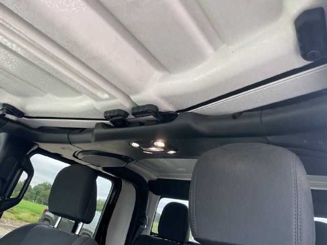 Used 2022 Jeep Gladiator Sport AWD/4WD image 27