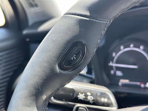 Used 2022 Lincoln Corsair AWD w/ Premium Package image 17