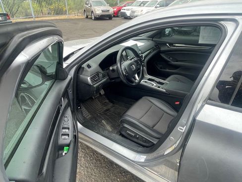 Used 2022 Honda Accord Sport image 5