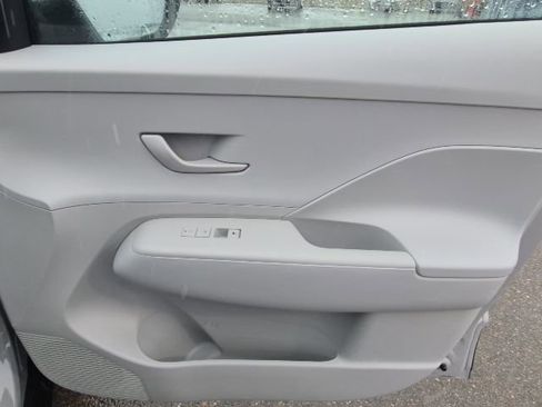 New 2026 Hyundai Kona SE image 16