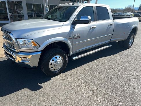 Used 2016 RAM 3500 Laramie image 2