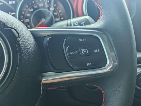 Used 2023 Jeep Gladiator Rubicon AWD/4WD image 26