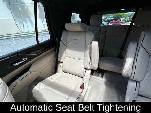 Used 2023 Cadillac Escalade Premium Luxury w/ Performance Package AWD/4WD image 12
