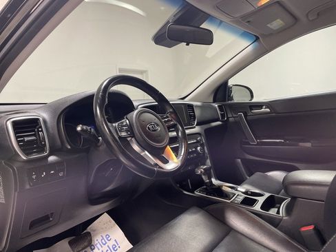 Used 2020 Kia Sportage EX image 19