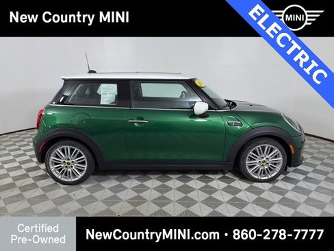 Certified 2024 MINI Cooper SE image 8