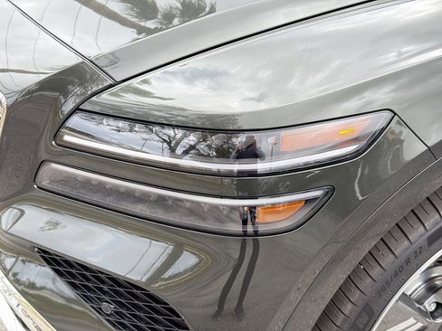 Used 2025 Genesis GV80 2.5T Prestige image 9