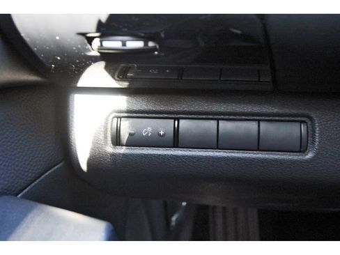 New 2026 Nissan Pathfinder S image 18