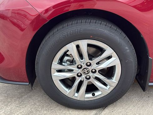 New 2026 Toyota Sienna Limited image 28