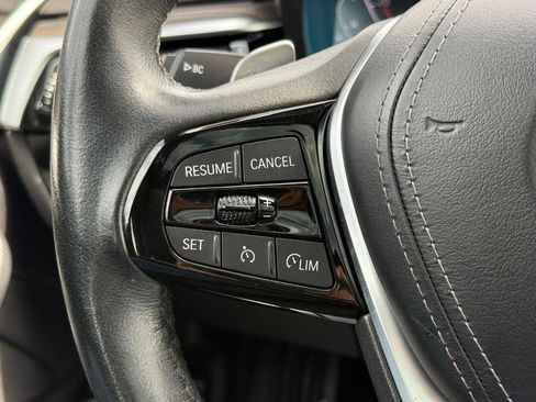Used 2022 BMW 530i xDrive w/ Convenience Package AWD/4WD image 17