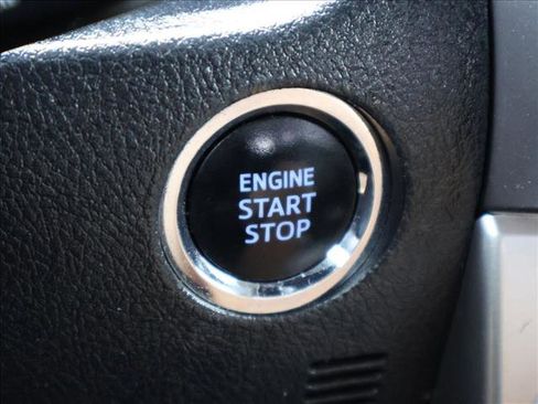 Used 2020 Toyota 4Runner SR5 Premium w/ Moonroof Package AWD/4WD image 16