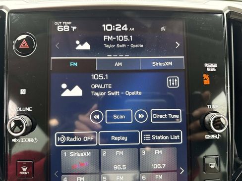 Certified 2025 Subaru Ascent Premium w/ Premium Package image 28