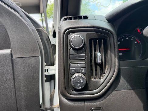Used 2022 Chevrolet Silverado 2500 W/T w/ WT Convenience Package AWD/4WD image 10