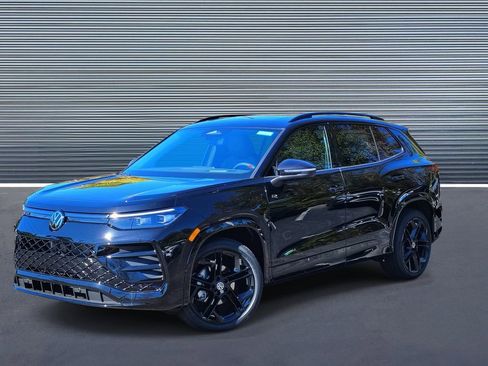 New 2026 Volkswagen Tiguan SE R-Line image 1