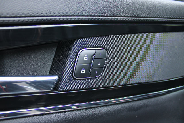 Used 2022 Lincoln Nautilus AWD image 12