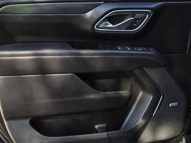 Used 2023 Chevrolet Suburban RST AWD/4WD image 21