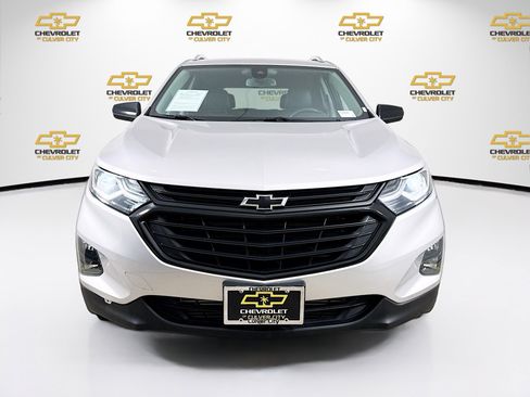 Used 2020 Chevrolet Equinox LT w/ Sport Edition FWD image 2