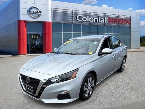 Certified 2022 Nissan Altima 2.5 S FWD image 1