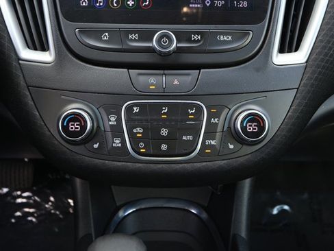 Used 2024 Chevrolet Malibu LT image 18