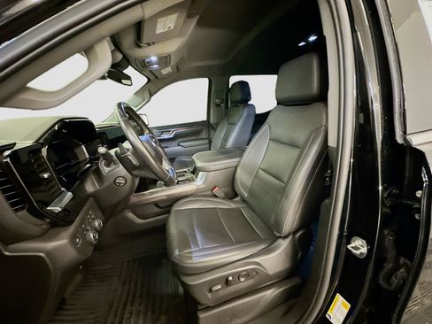 Used 2023 Chevrolet Silverado 1500 LTZ image 13