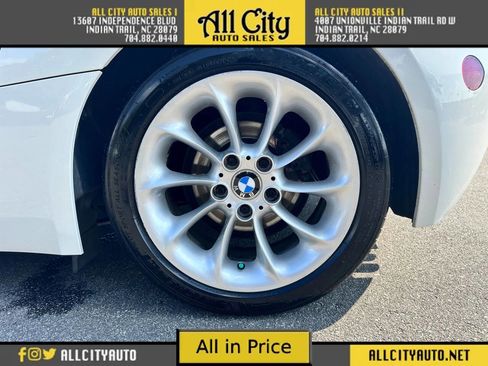 Used 2005 BMW Z4 2.5i image 30