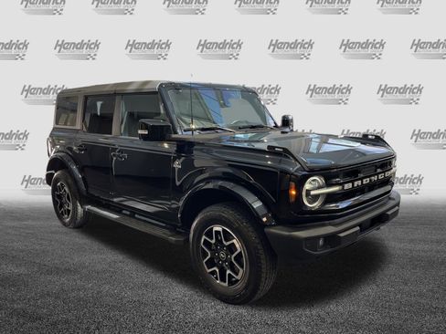Used 2024 Ford Bronco Outer Banks AWD/4WD image 2