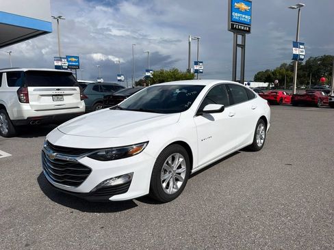 Used 2024 Chevrolet Malibu LT FWD image 1
