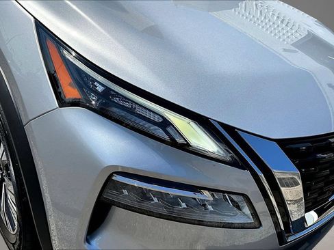 Used 2023 Nissan Rogue SV AWD/4WD image 31
