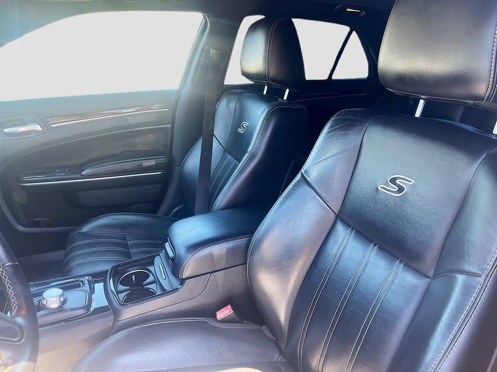 Used 2022 Chrysler 300 S RWD image 22
