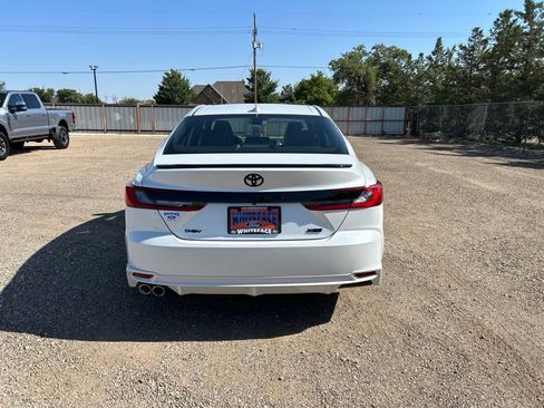 Used 2025 Toyota Camry XSE FWD image 5