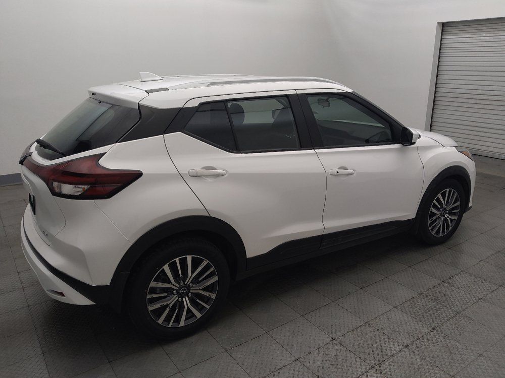 Used 2024 Nissan Kicks SV FWD image 10