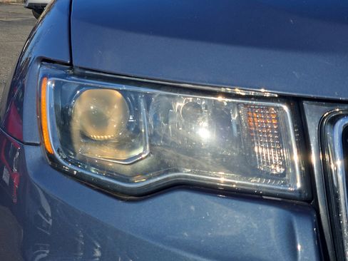 Used 2021 Jeep Grand Cherokee Limited w/ Sun & Sound Group image 8