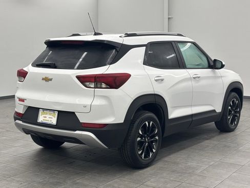 Used 2023 Chevrolet TrailBlazer LT image 2