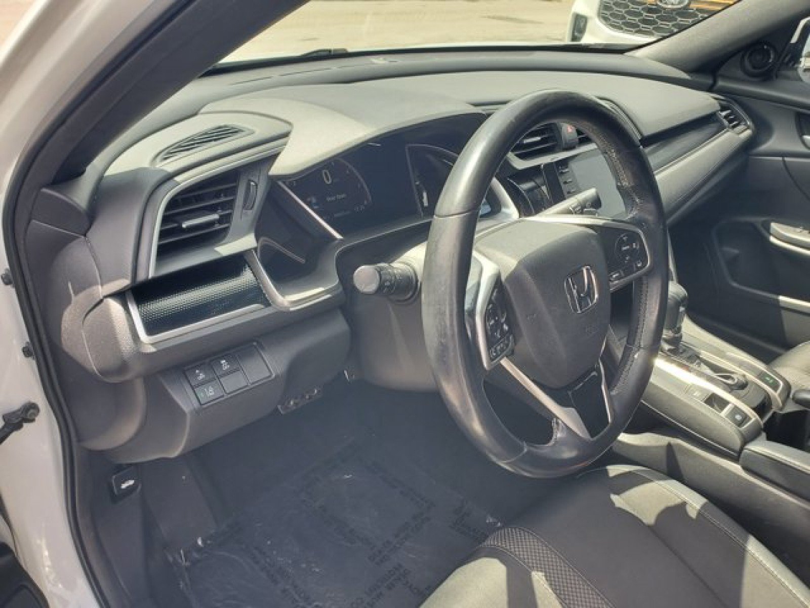 Used 2020 Honda Civic Sport image 9
