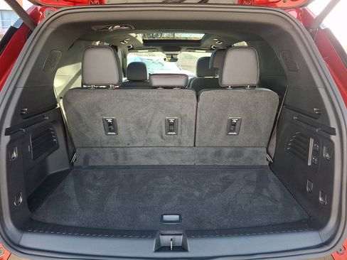 Certified 2024 Chevrolet Traverse RS image 30