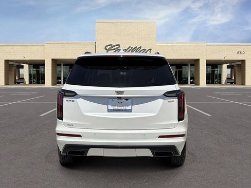 Certified 2023 Cadillac XT6 Sport w/ Platinum Package AWD/4WD image 6