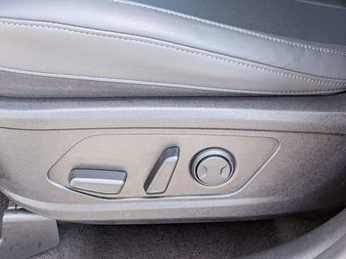 Certified 2025 Kia Sorento S image 25