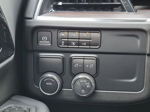 New 2025 Chevrolet Tahoe LS image 17