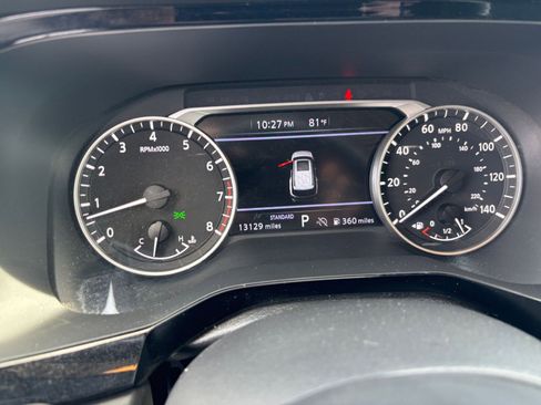 Used 2025 Nissan Pathfinder SV image 42