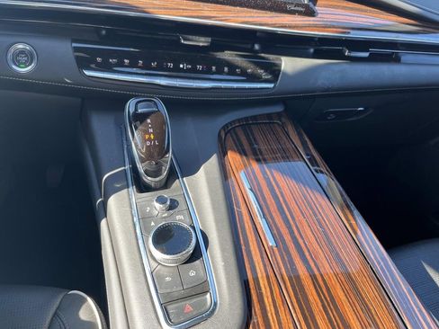 Used 2021 Cadillac Escalade Premium Luxury w/ Performance Package image 34