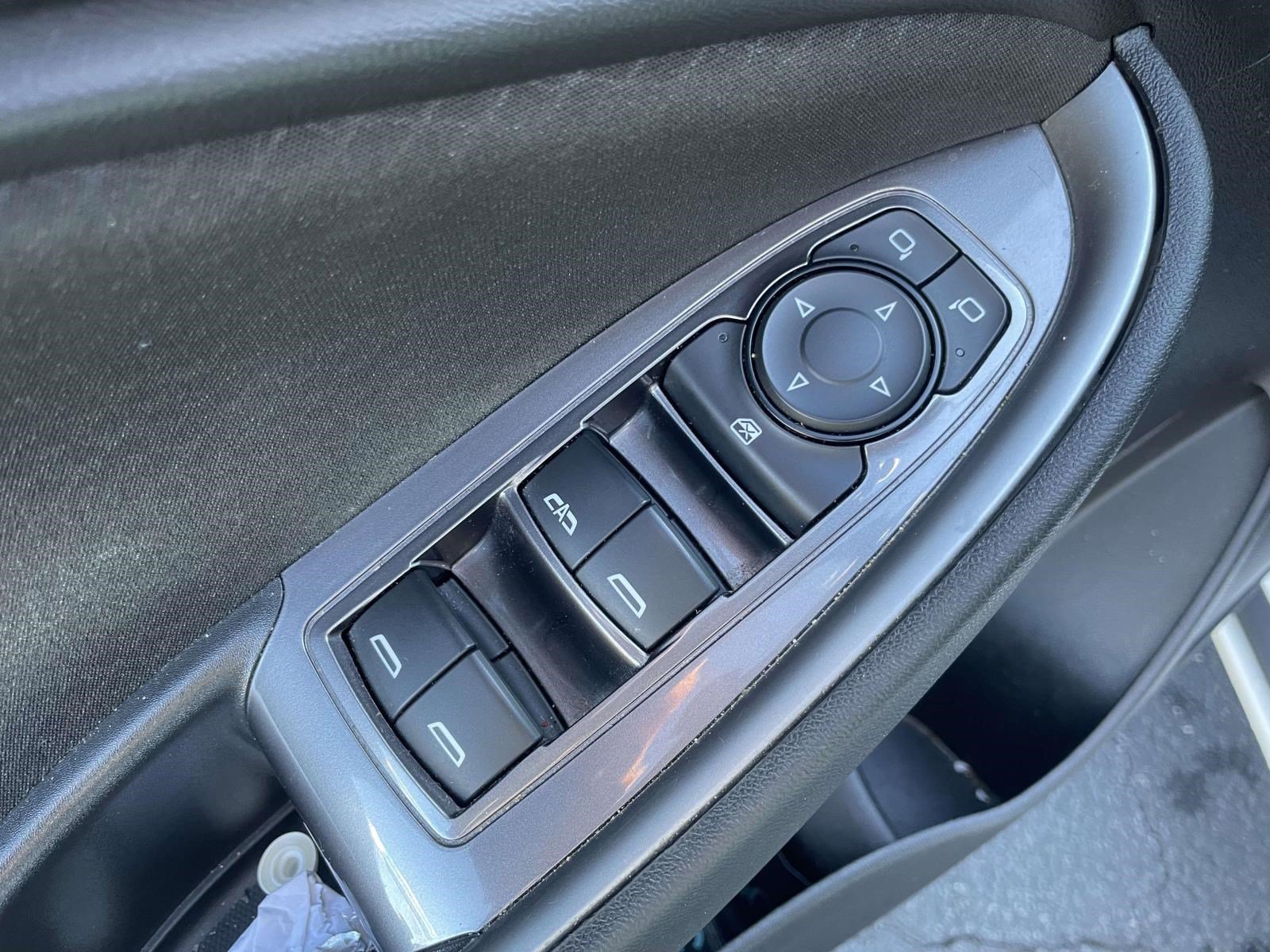 Used 2023 Chevrolet Malibu LT FWD image 17