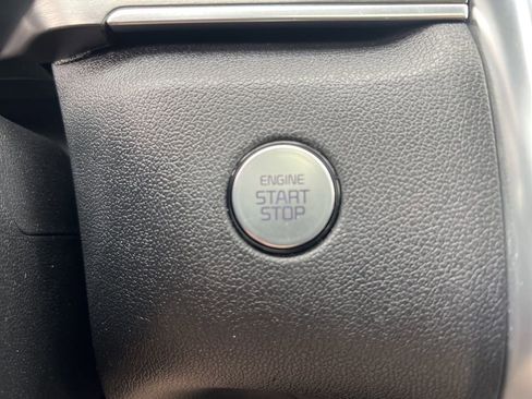 Certified 2022 Kia Sorento SX image 57