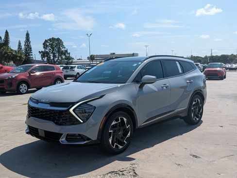 Certified 2023 Kia Sportage SX FWD image 3