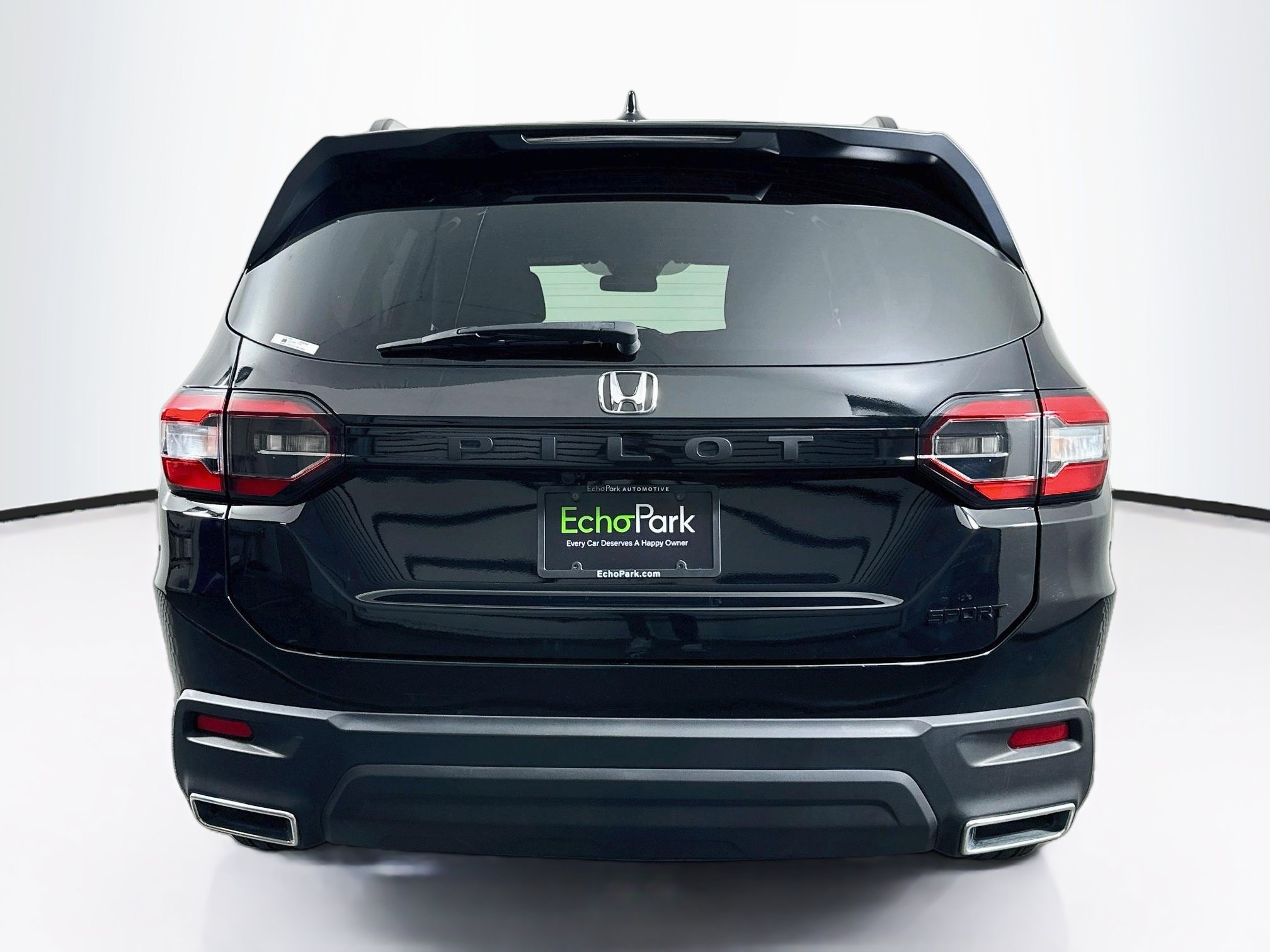 Used 2025 Honda Pilot Sport image 7