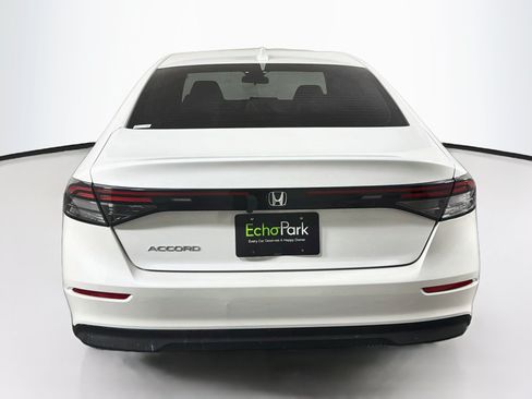 Used 2023 Honda Accord EX image 7