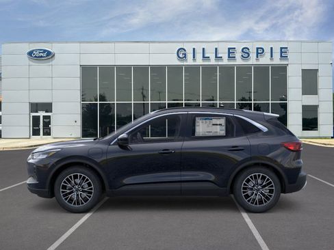 New 2025 Ford Escape PHEV image 3