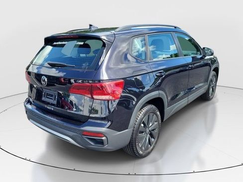 Certified 2024 Volkswagen Taos S FWD image 33