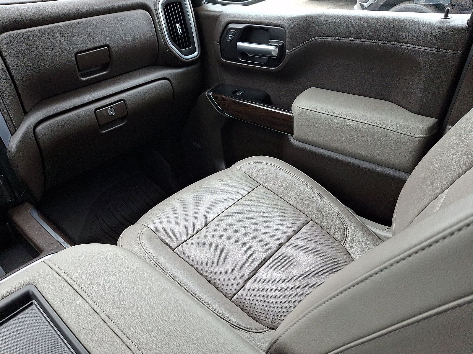 Used 2019 GMC Sierra 1500 SLT w/ SLT Premium Package RWD image 15