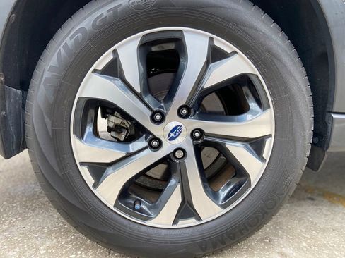 Used 2020 Subaru Outback Touring w/ Popular Package #2 AWD/4WD image 11